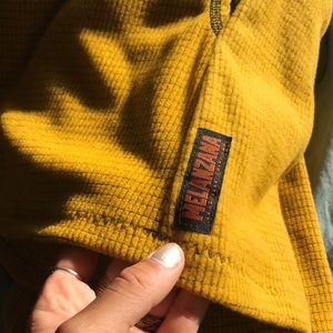 brand new yellow melanzana